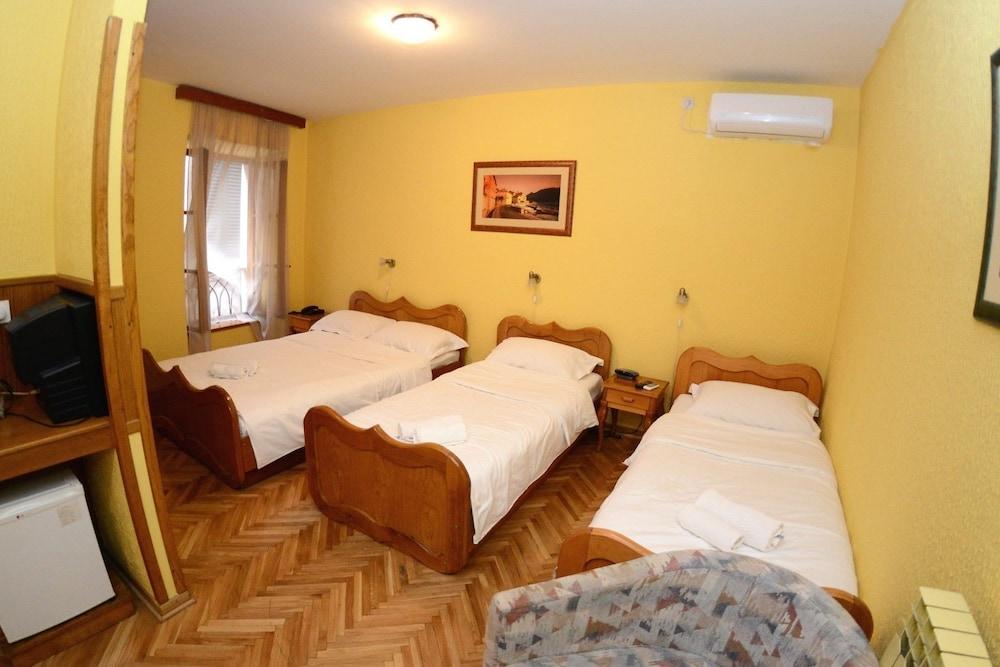 Marija 3* Kotor